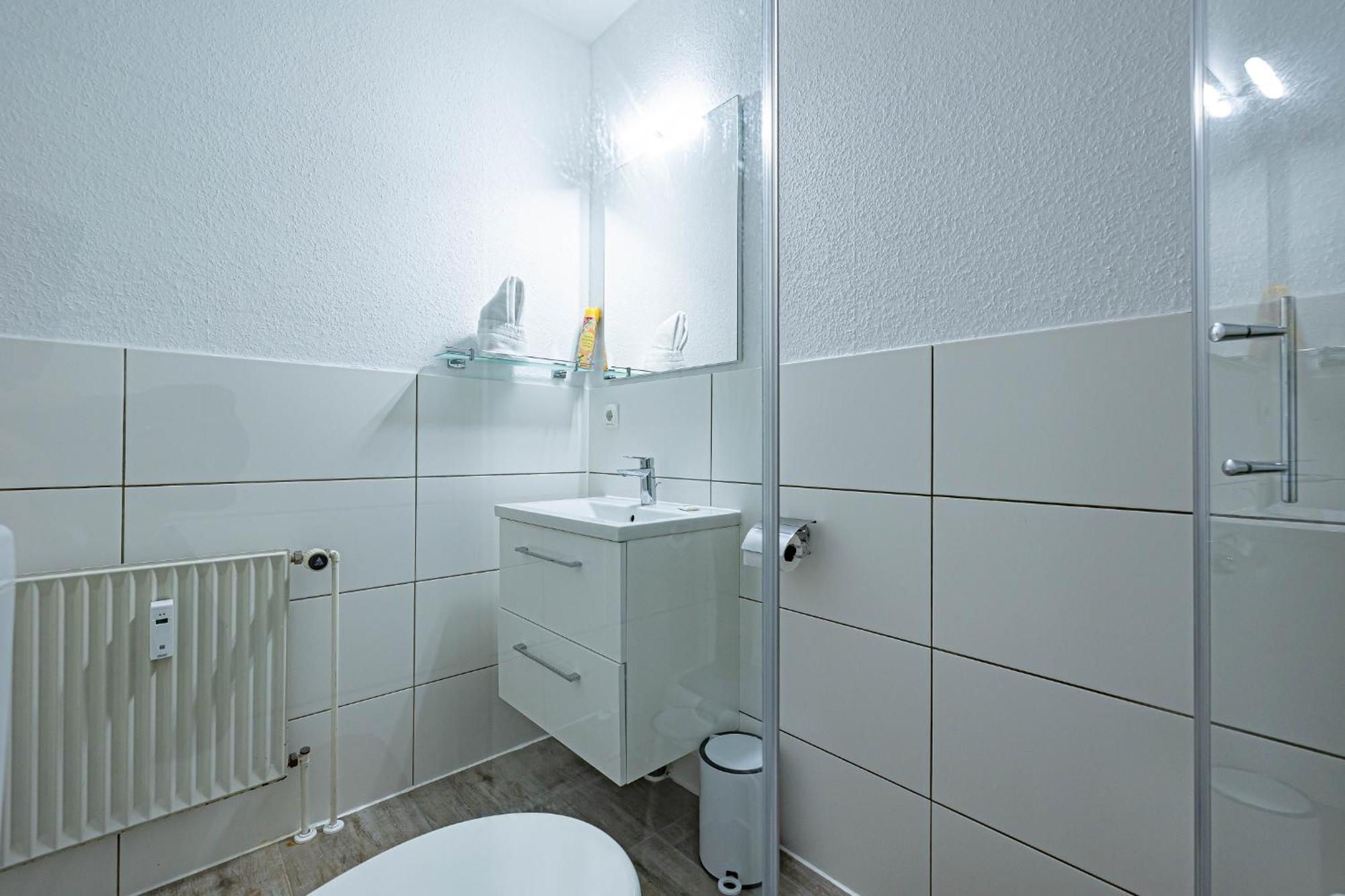 Fewo1846 - Strandresidenz Wassersleben Nele - Studioapartment Mit Balkon Und Meerblick 哈里斯莱 外观 照片